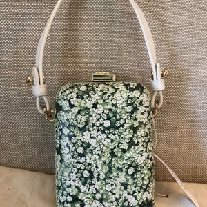 Tory Burch Queen Anne lace Miniaduire Clutch